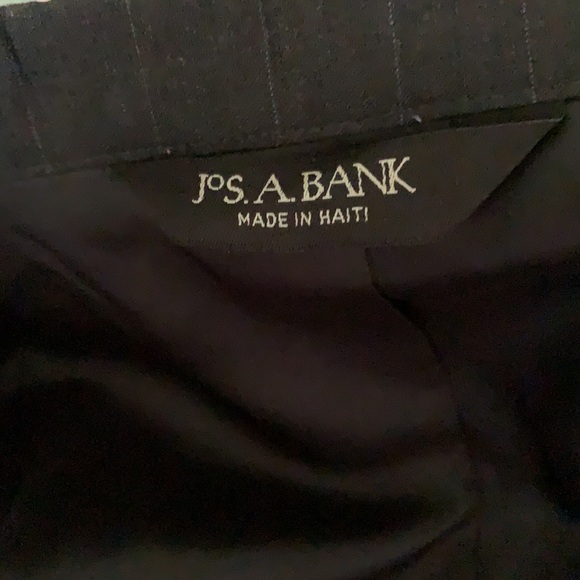 Charcoal pinstripe suit! Excellent condition - Picture 8 of 8